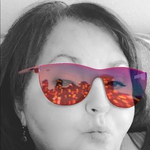 Meet your Posher, Toni